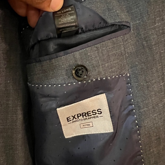 Express Photographer fitted suit. Jacket-42L, Pants-36W/34L - Picture 4 of 14